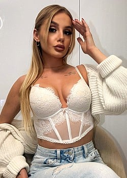 Agata Szmaglinska